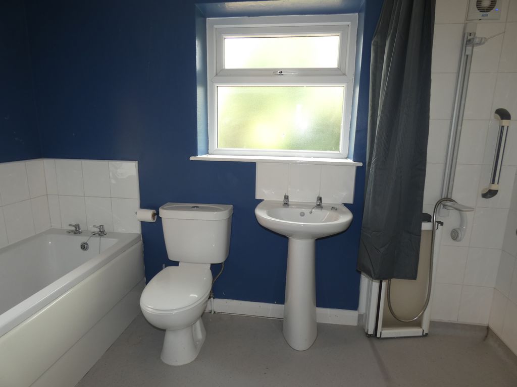 Bathroom- click for photo gallery